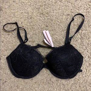 Black lace bra